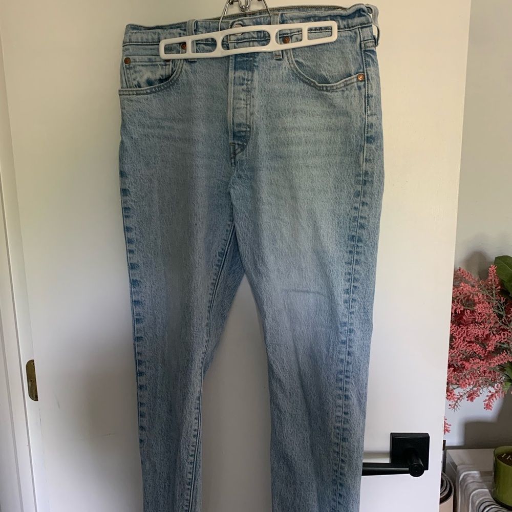 Levi Light Blue Denim Jean
